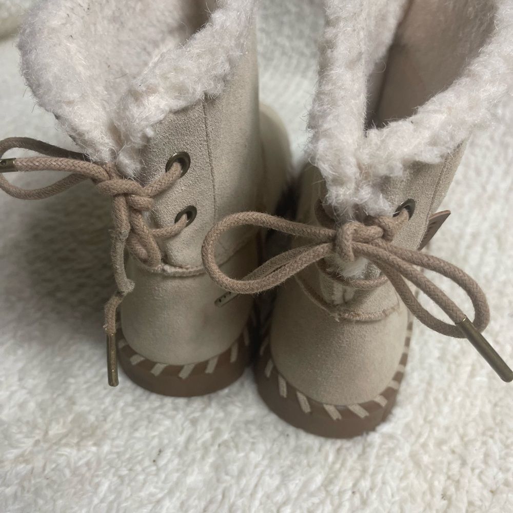 Mukluks leather suede khaki Ankle Boots back lace closure Faux fur lining SZ6.5 - Picture 8 of 13